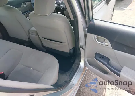 2013 Honda Civic Lx z USA, uszkodzony, nr VIN 19XFB2F57DE223992